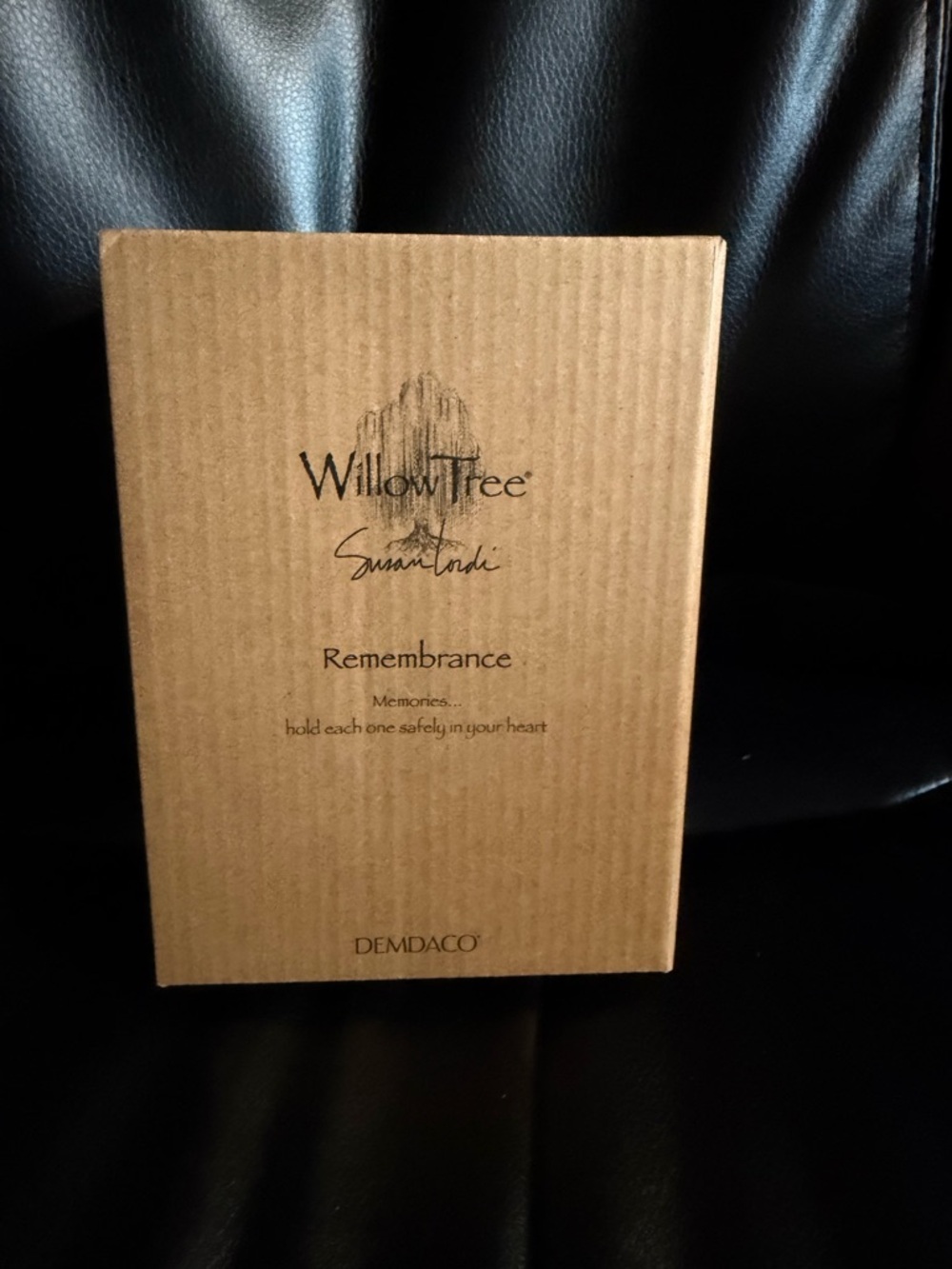 Willow Tree Remembrance Angel Figurine Light Skin 5.5” – New in Box Gift - Picture 5 of 8